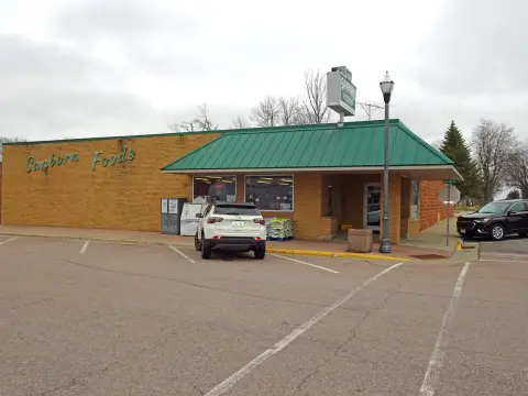 Established Grocery Store in Sanborn, IA
