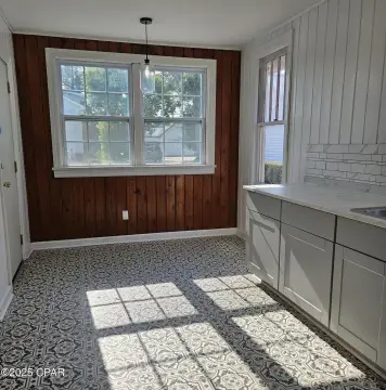 Vintage Charm, Multi-Use Zoned Property