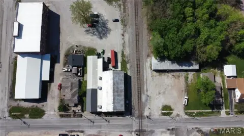 Brick Flex Space with Warehouse