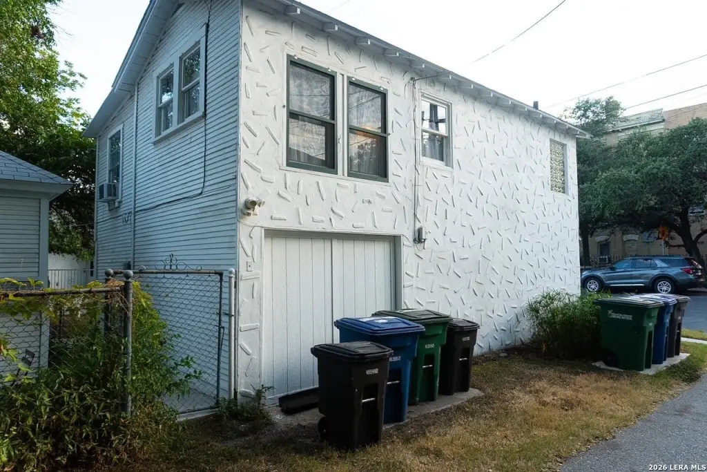 Picture 11
