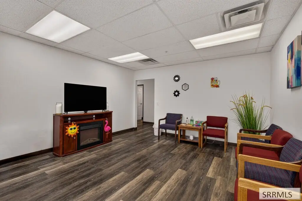 Picture 4