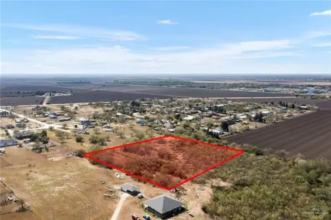 Expansive Land Parcel in Santa Maria