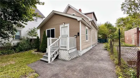 Duplex with Updated Interiors