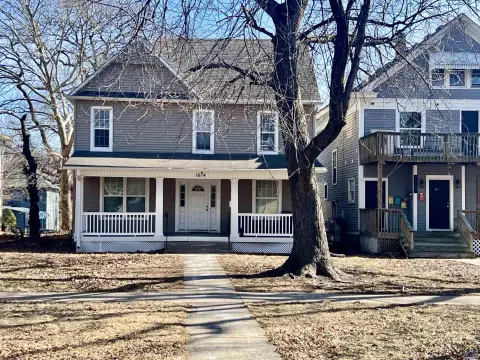 Triplex Near Washburn University