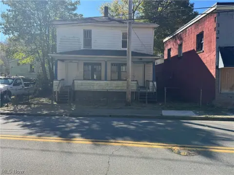 Duplex with Off-Street Parking