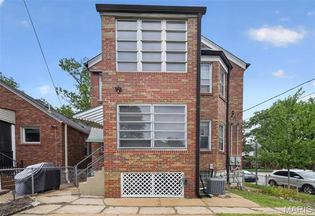 Picture 3