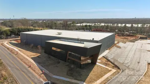 New Warehouse with I-485 Frontage
