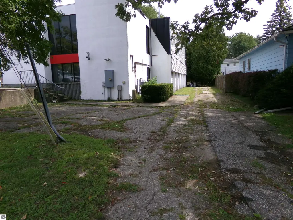 Picture 3
