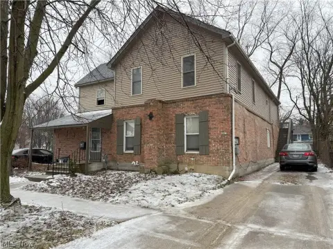 Two-Unit Duplex with Rear Deck
