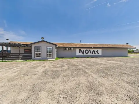 Restaurant Property with Bar