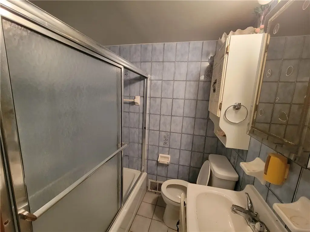 Picture 33