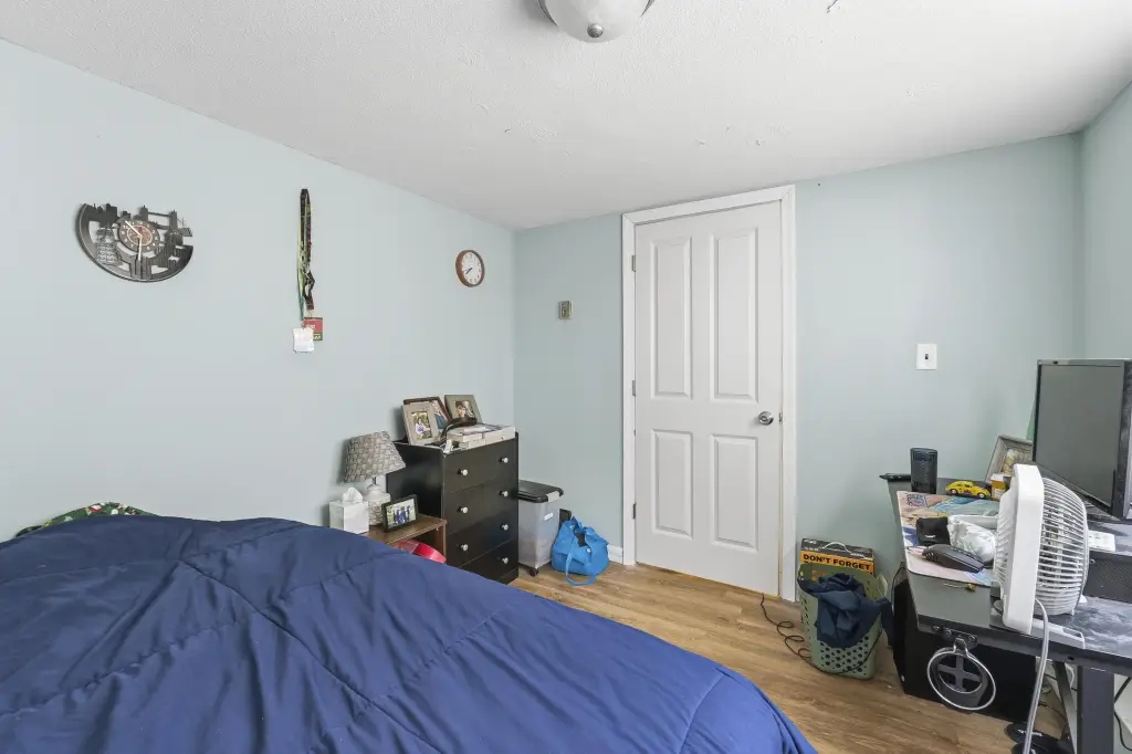 Picture 10