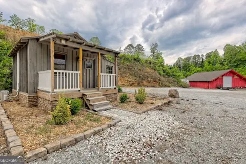 Lakemont Commercial Property on Highway