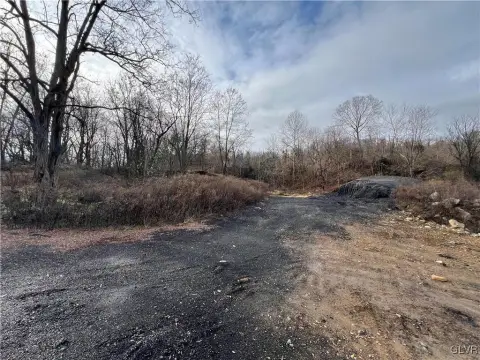 Scenic Land Parcel in Williams