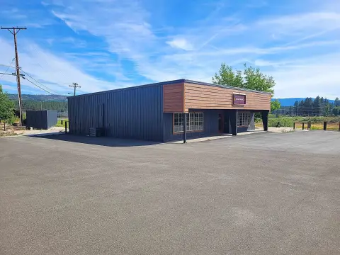 Flex Building with Workshop
