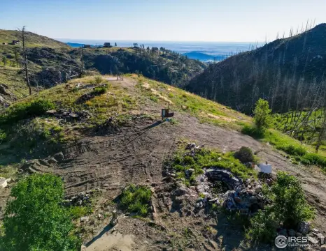 Bellvue Land with Mountain Views