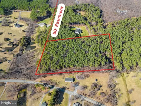 5 Acre Lot in Stephenson