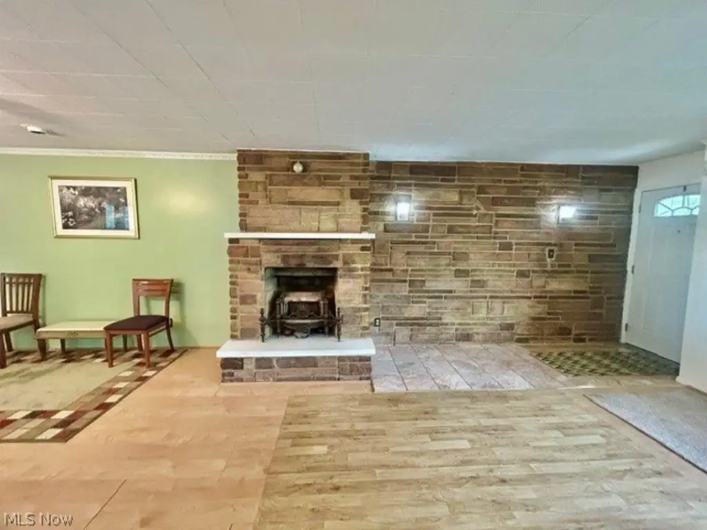 Picture 4