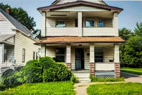 Duplex with Updated Interiors