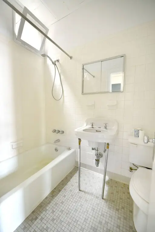 Picture 11