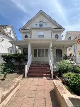Victorian Triplex