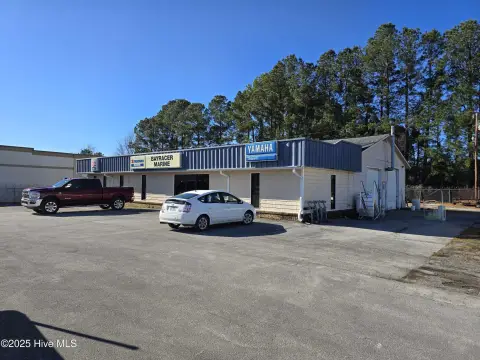Flex Space with Storage Building