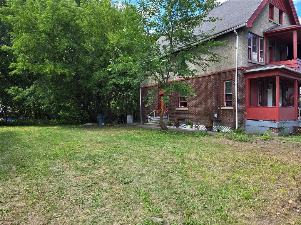 Picture 19