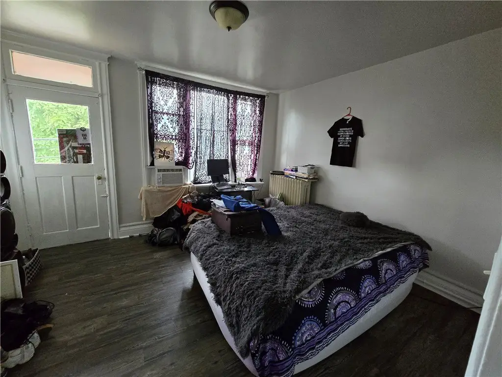 Picture 7