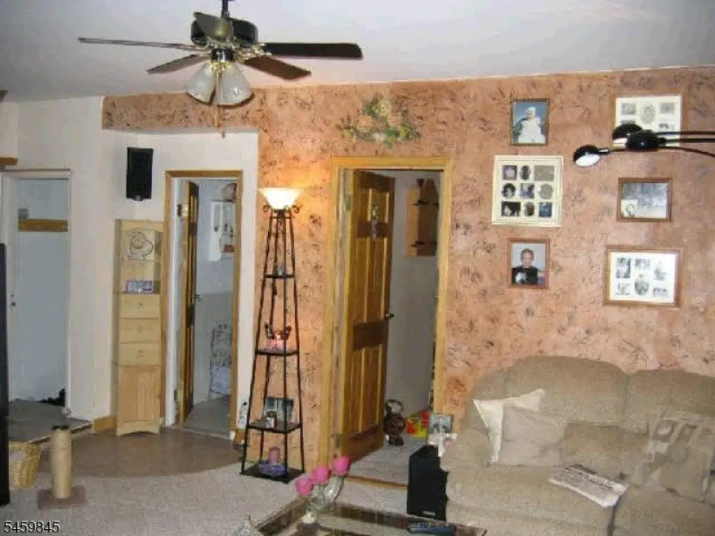 Picture 4