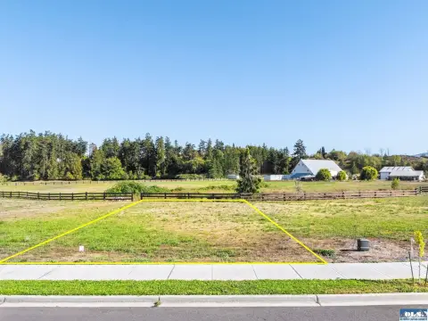 Residential Lot in Willow Creek