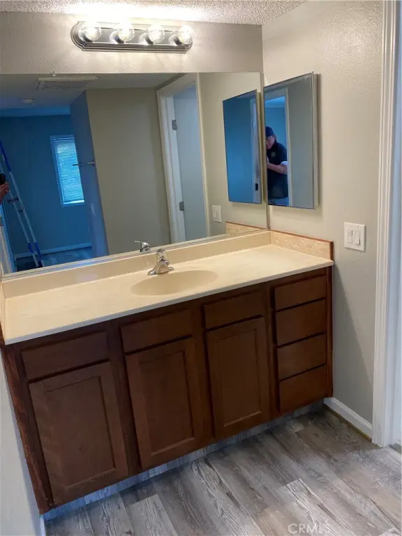 Picture 28