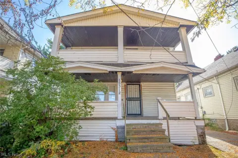 Two-Unit Duplex with Vinyl Siding