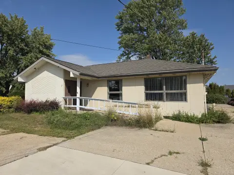 Mixed-Use Property in Sterling, IL