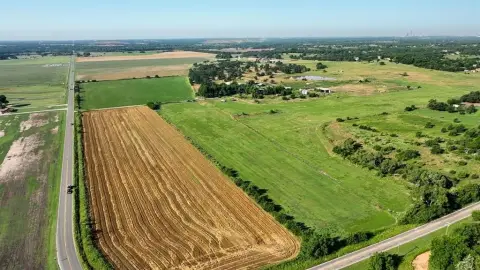 Prime Corner Acreage in Jones