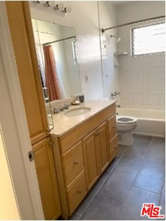 Picture 43