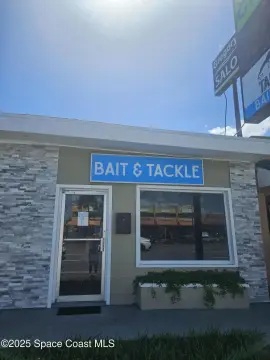 Retail/Office Space on SR 520