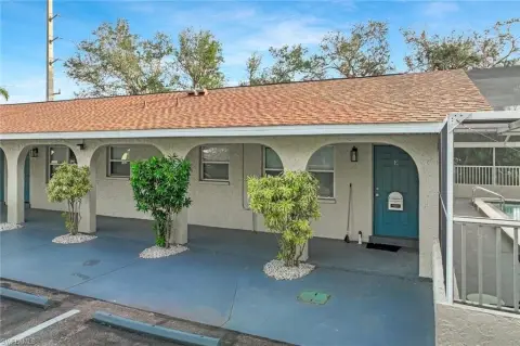 10-Unit Apartment Building