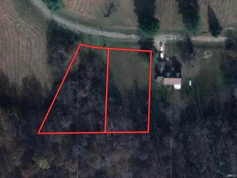 Residential Land in Huntingburg, IN