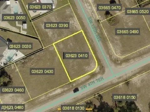 Commercial Land in Cape Coral