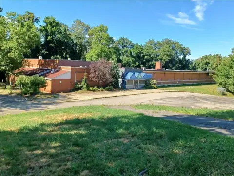 Former School on 5.45 Acres