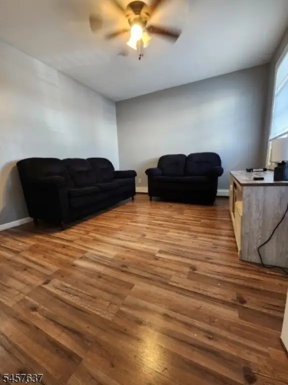 Picture 3