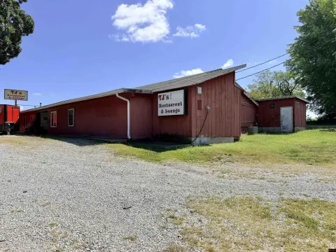 Mixed-Use Property with Highway Frontage