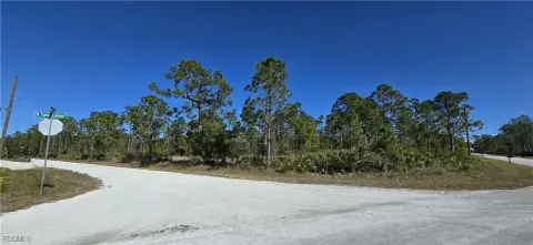 Corner Lot in Punta Gorda