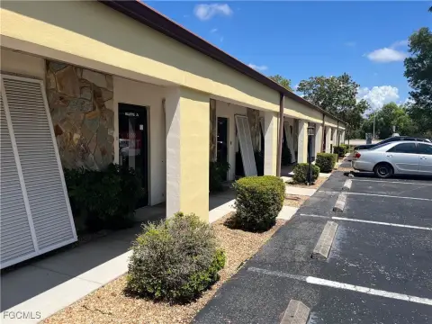 Move-in Ready Fort Myers Office