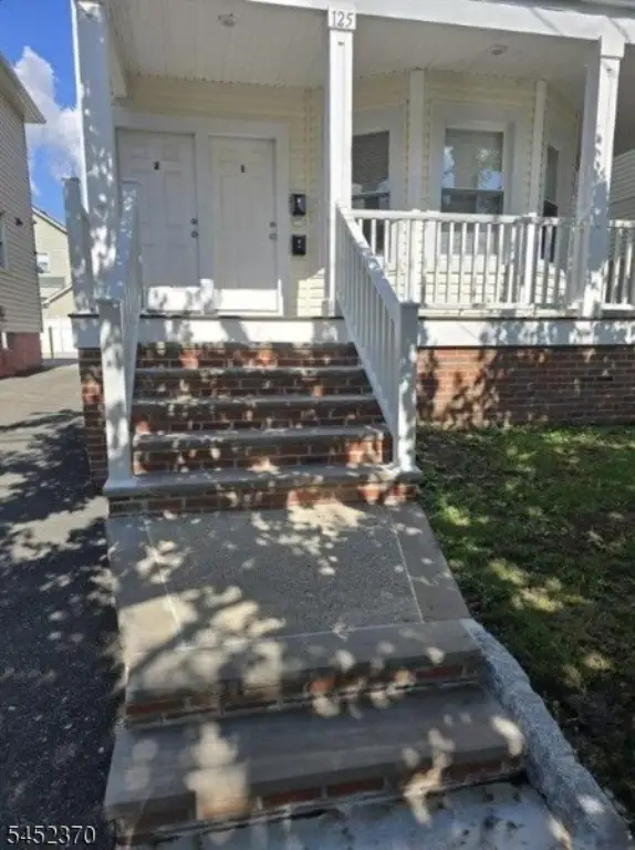 Picture 4