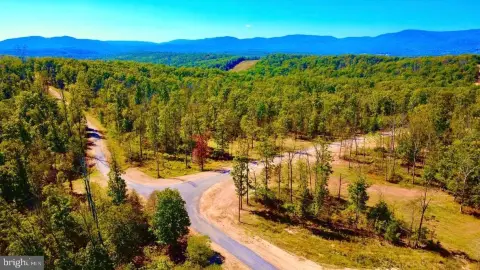 Secluded Land with Mountain Views