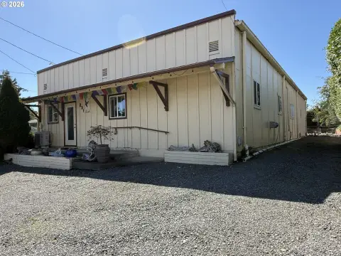 Industrial Park Live-Work Property