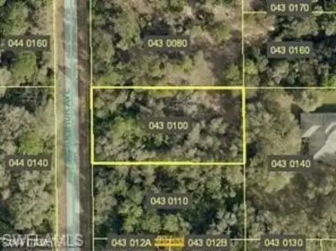 Oversized Lot in Lehigh Acres
