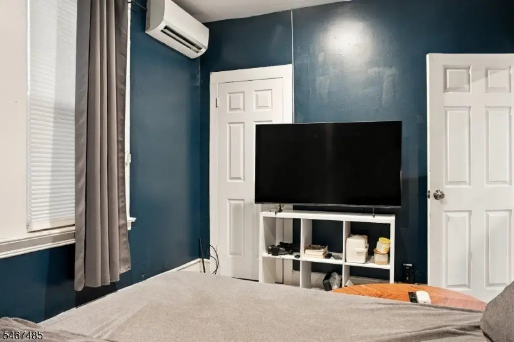 Picture 6