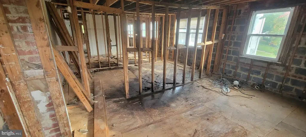 Picture 12